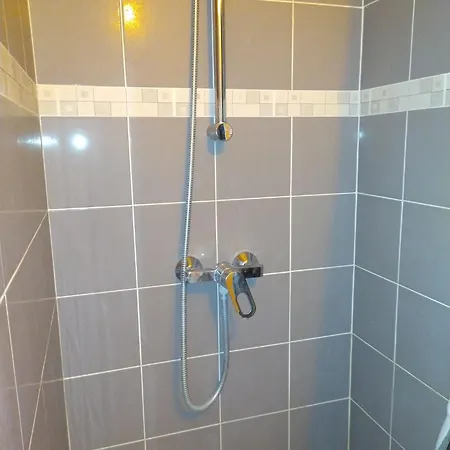 Pont De Bien Situé Appartement Sèvres